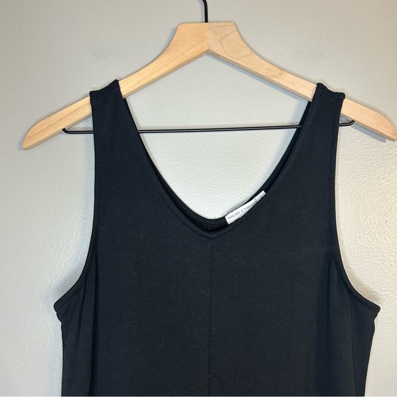 Threads 4 Thought V Neck Rainey Patch Pocket Jumpsuit in Black, Size Small - Picture 9 of 14